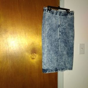 Denim skirt